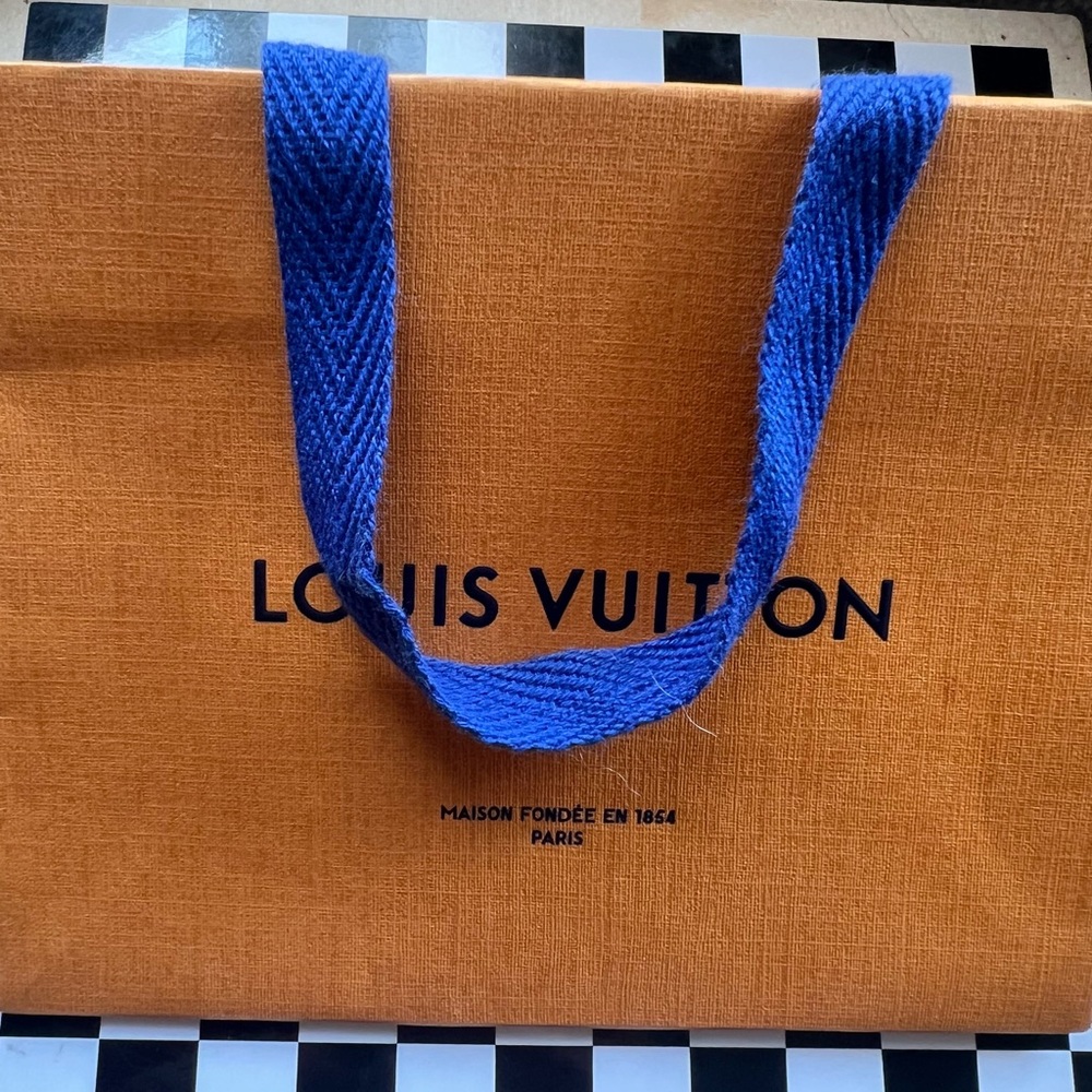 Louis Vuitton 🔶 Monogram Box and Bag (Empty) - Picture 9 of 10